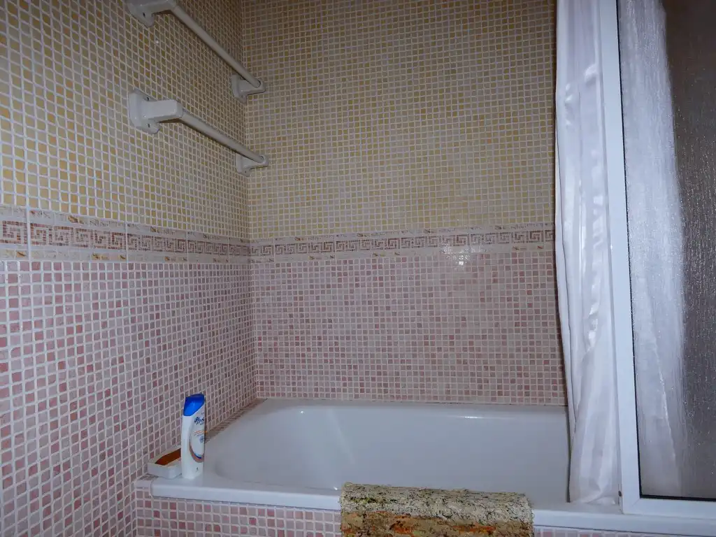 Bathroom of Attic for sale in Vélez-Málaga  with Air Conditioner, Furnished and Balcony