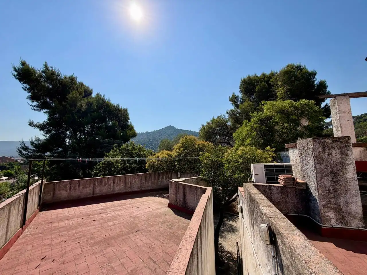 Exterior view of Houses for sale in Montcada i Reixac  with Air Conditioner, Heating and Private garden
