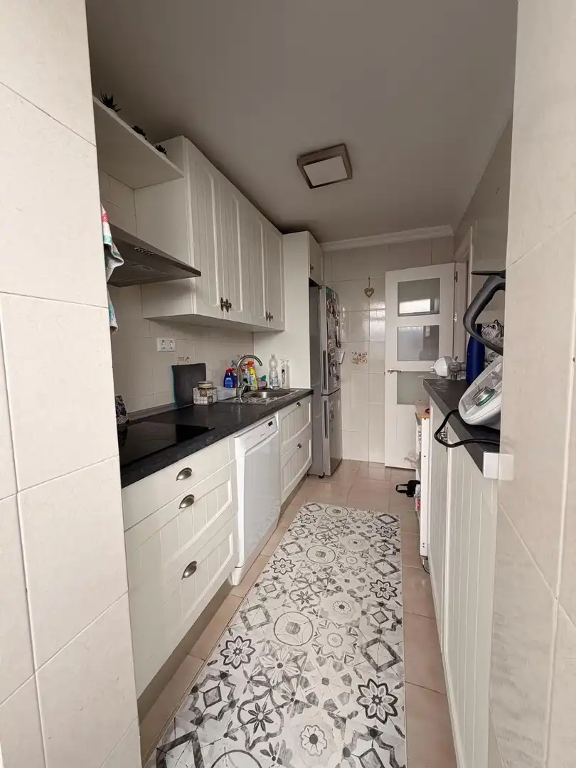 Kitchen of Flat for sale in Sevilla  with Air Conditioner and Terrace