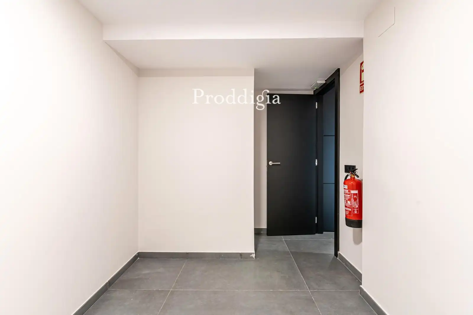 Geschaftsraum zur Miete in Córcega, Dreta de l'Eixample