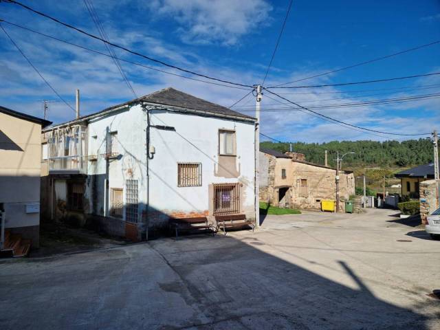 Casa-chalet en Venta en DR. ZARAGOZA en Larouco