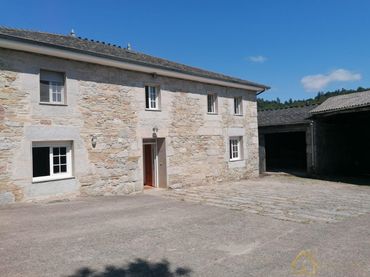 House for sale in Castroverde
