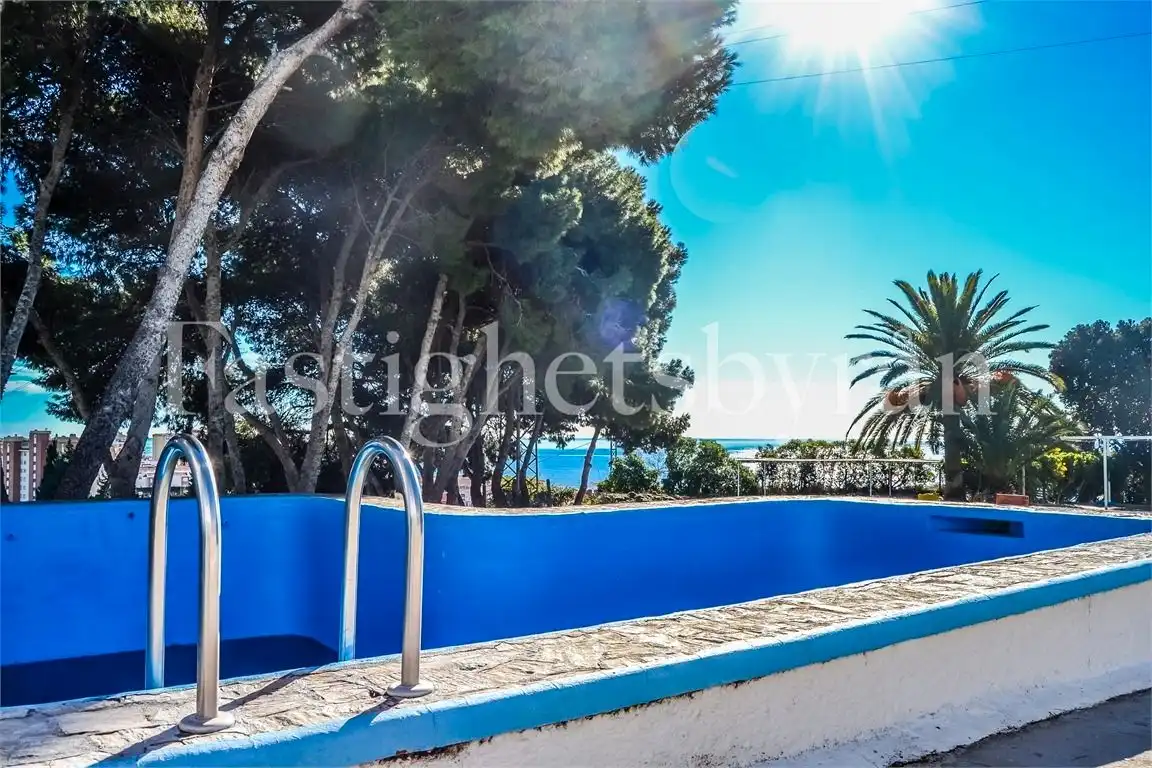 Piscina de Casa o chalet en venta en Vélez-Málaga con Jardín privado, Terraza y Piscina