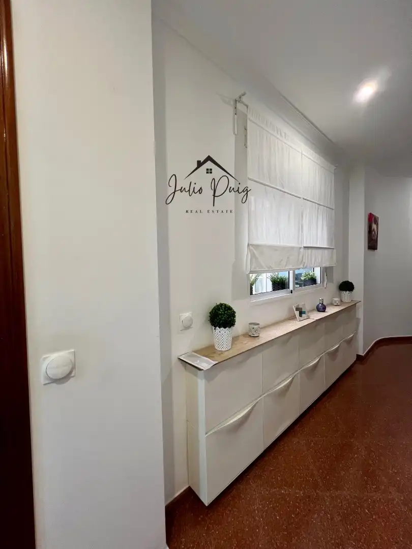 Vista exterior de Casa o chalet en venta en La Puebla del Río con Aire acondicionado, Terraza y Balcón