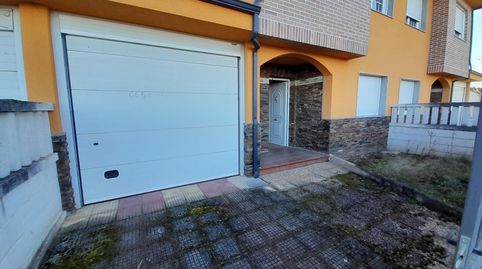 Photo 3 of Detached homes for sale in Carracedelo, León