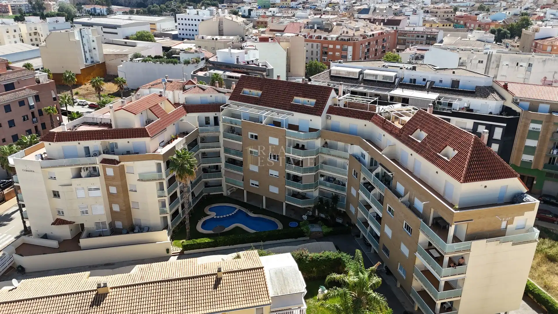 Vista exterior de Piso en venta en Dénia con Aire acondicionado, Calefacción y Trastero