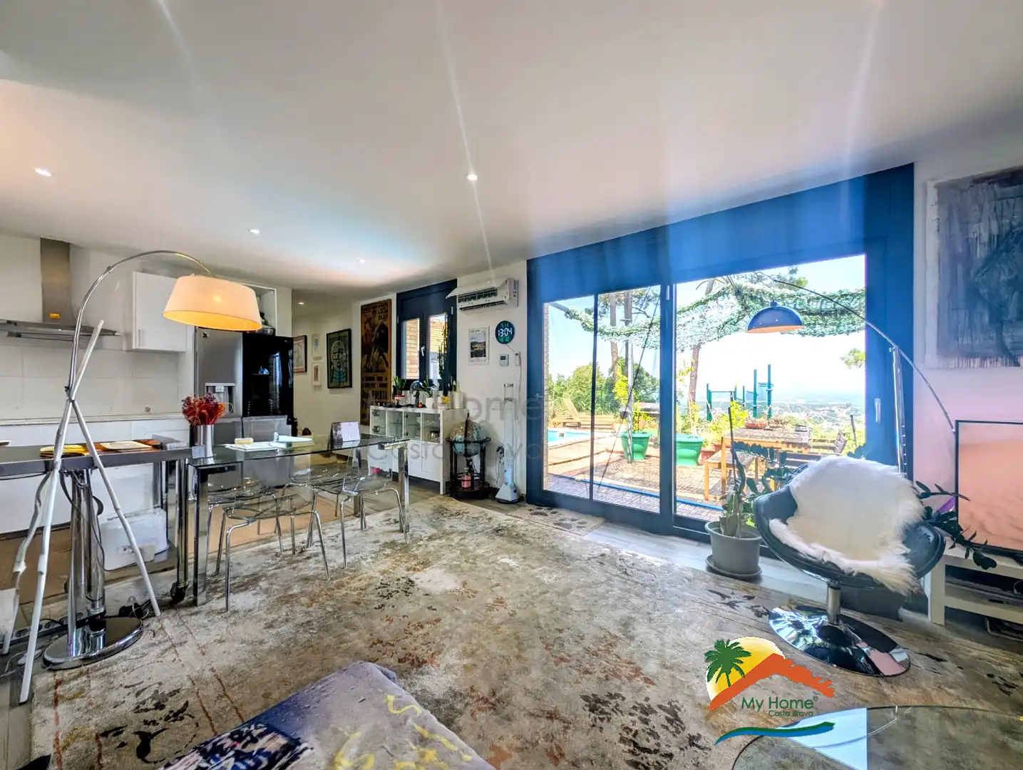 Menjador de Casa o xalet en venda en Lloret de Mar amb Aire condicionat, Calefacció i Jardí privat