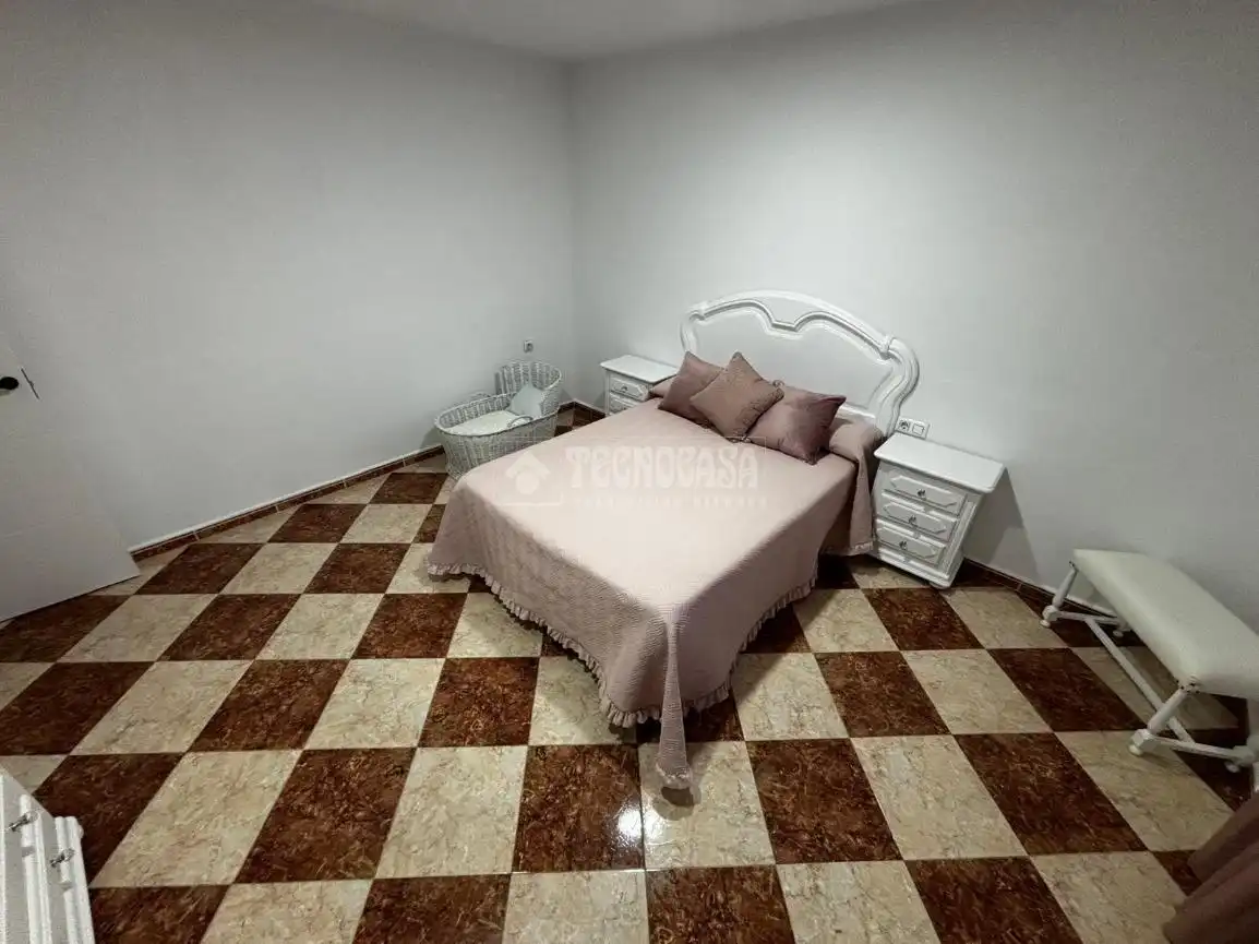 Dormitori de Casa o xalet en venda en Badajoz amb Aire condicionat i Terrassa