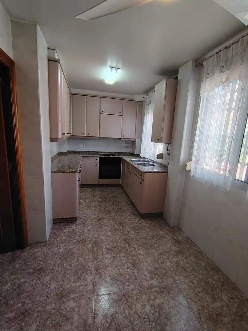 Kitchen of Flat for sale in Mislata  with Air Conditioner