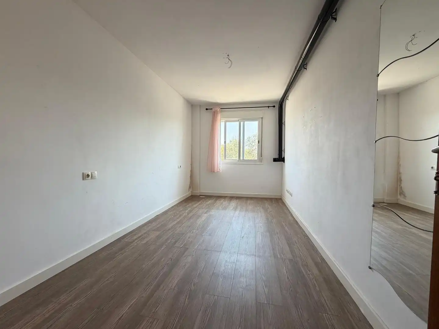 Bedroom of Flat for sale in Sa Pobla  with Air Conditioner and Balcony