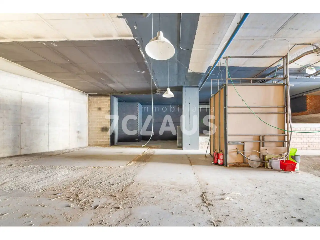 Locale commerciale in affitto a Calle Esteve Albert, imagen 2