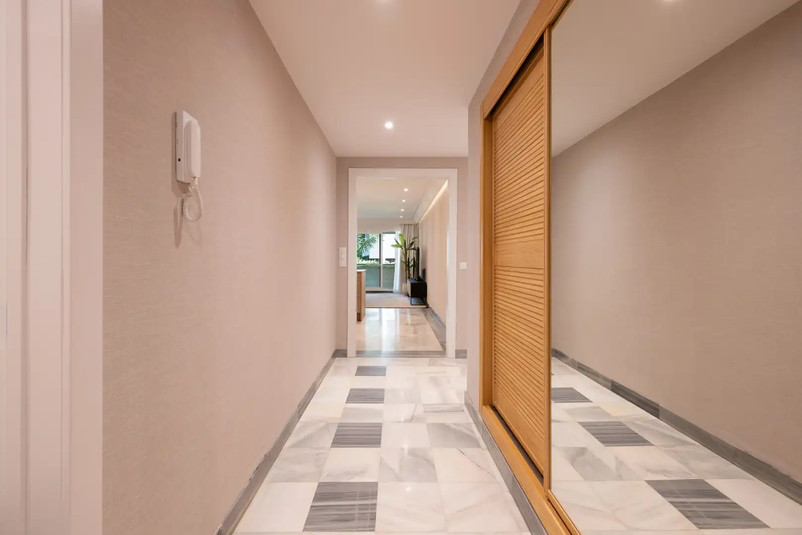 Apartament en venda a Puente Romano