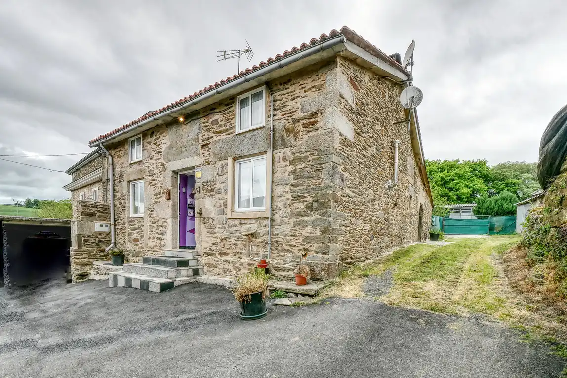 Vista exterior de Casa o chalet en venta en Aranga con Amueblado, Horno y Lavadora