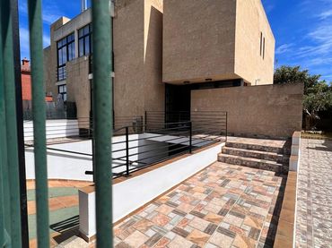 Adossat amb jardí en venda a Carrer del Rescat
