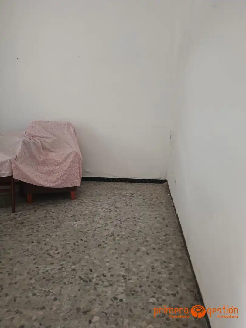 Habitación de Casa o chalet en venta en Carmona