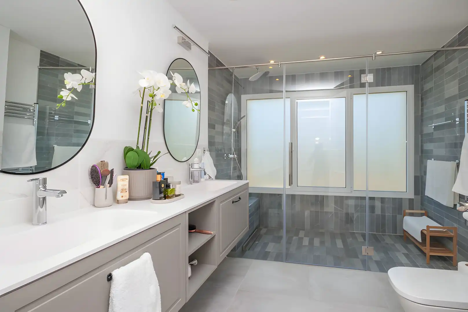 Apartment with pool for sale in Elviria - Cabopino, imagen 6