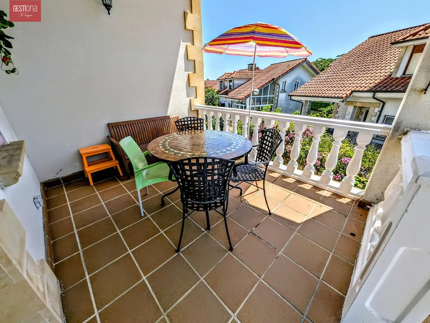 Terraza de Casa adosada en venta en Arnuero con Calefacción, Jardín privado y Terraza