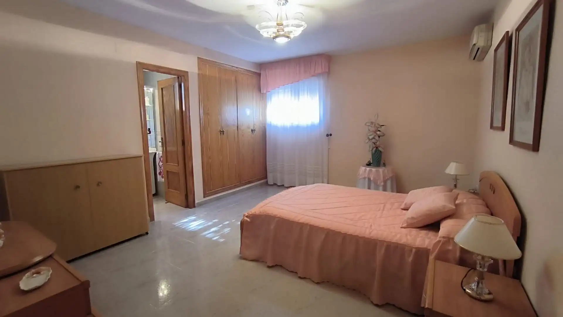 Habitación de Casa o chalet en venta en La Nucia con Calefacción, Jardín privado y Terraza