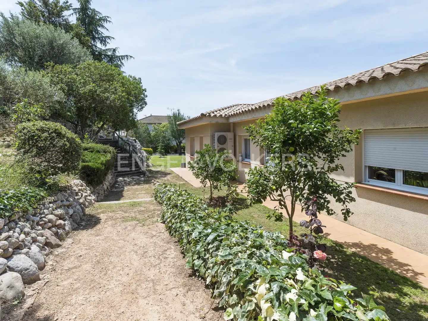 Vista exterior de Casa o xalet en venda en Piera amb Aire condicionat, Calefacció i Jardí privat