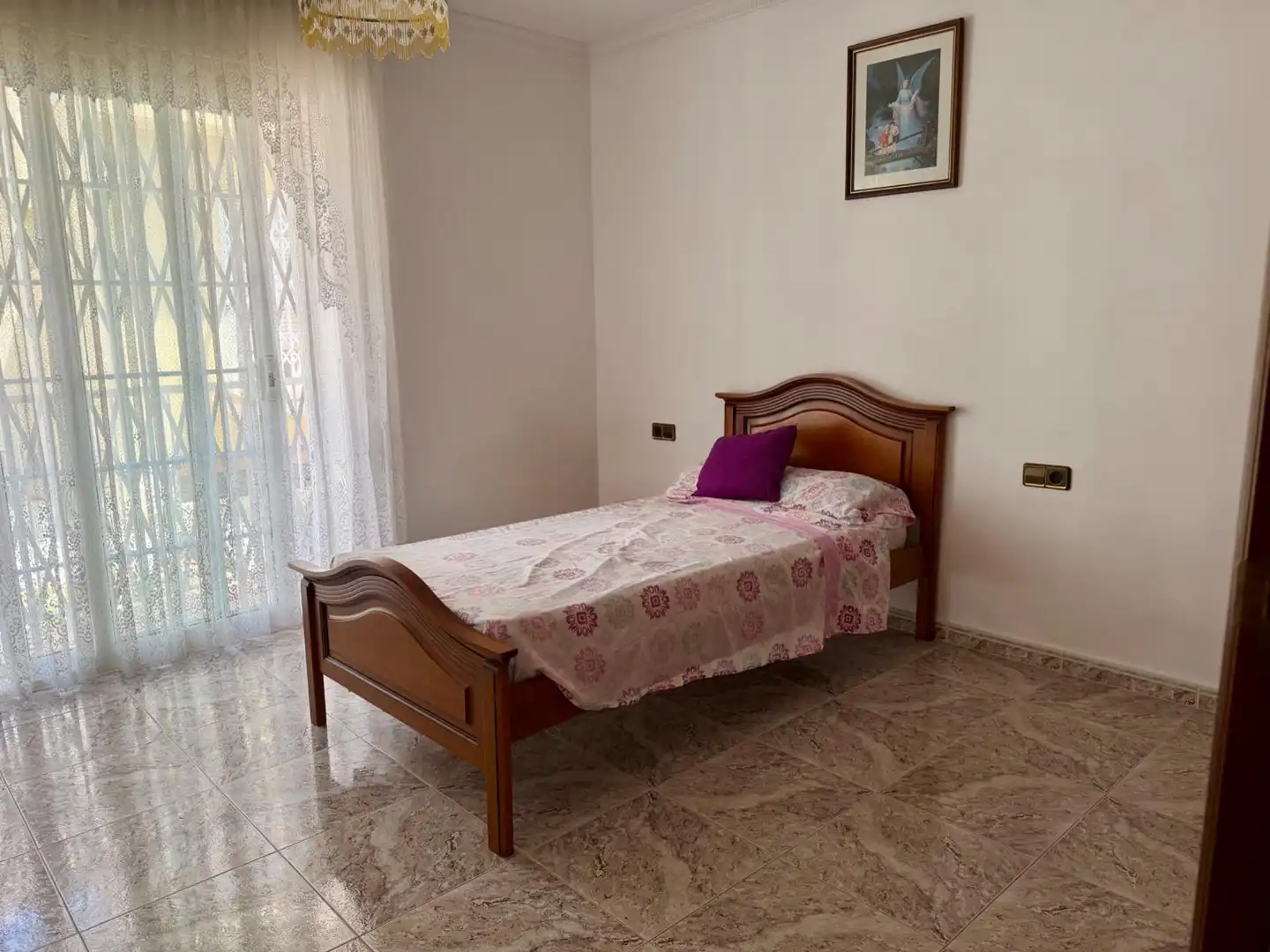 Dormitori de Casa adosada en venda en Mataró amb Terrassa, Traster i Balcó