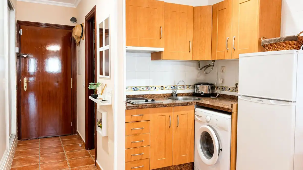 Cuina de Apartament en venda en Torremolinos amb Aire condicionat, Calefacció i Moblat