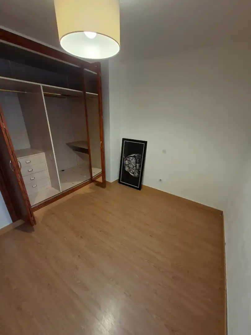Bedroom of Flat for sale in Torrelodones  with Air Conditioner, Heating and Parquet flooring