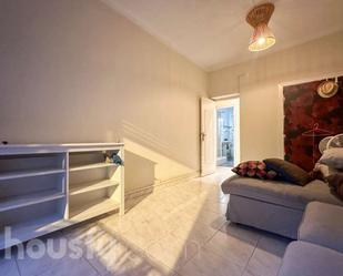 Living room of Flat for sale in  Madrid Capital  with Heating and Furnished