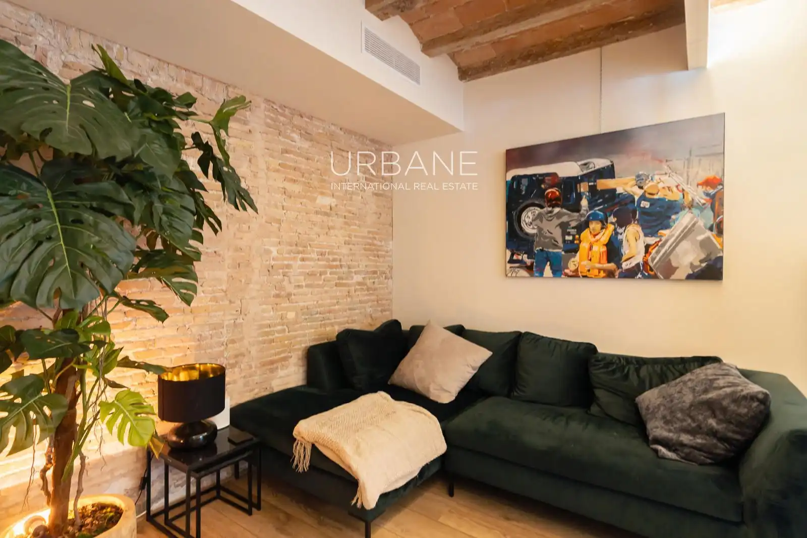Wohnzimmer von Wohnung zum Verkauf in Barcelona mit Klimaanlage, Heizung und Terrasse