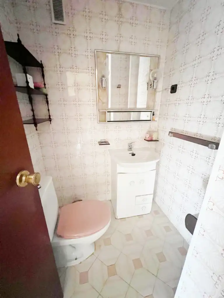 Baño de Piso en venta en Madrid con Calefacción, Parquet y Terraza