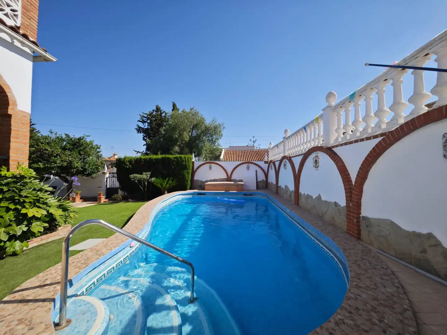 Schwimmbecken von Haus oder Chalet zur Miete in Alhaurín de la Torre mit Klimaanlage, Heizung und Privatgarten