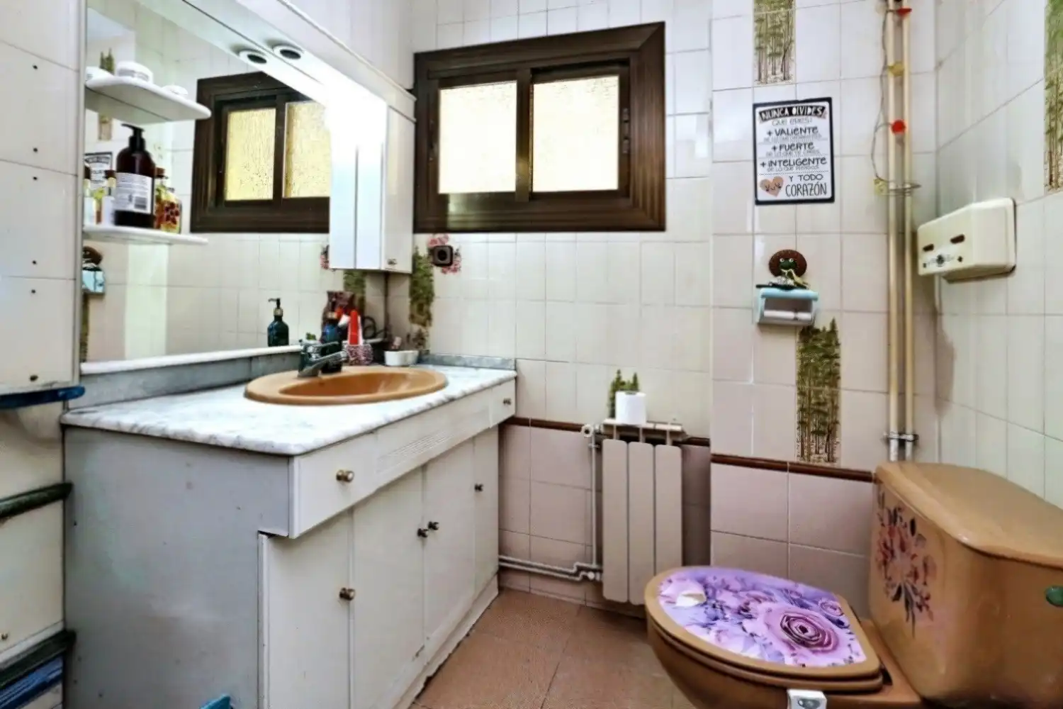 Bathroom of Flat for sale in Barcelona  with Heating, Oven and Balcony