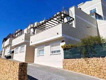 Reihenhaus mit Pool zum Verkauf in Balcón de Finestrat - Terra Marina