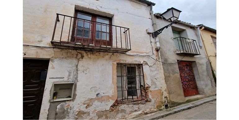Vista exterior de Casa o xalet en venda en Turégano
