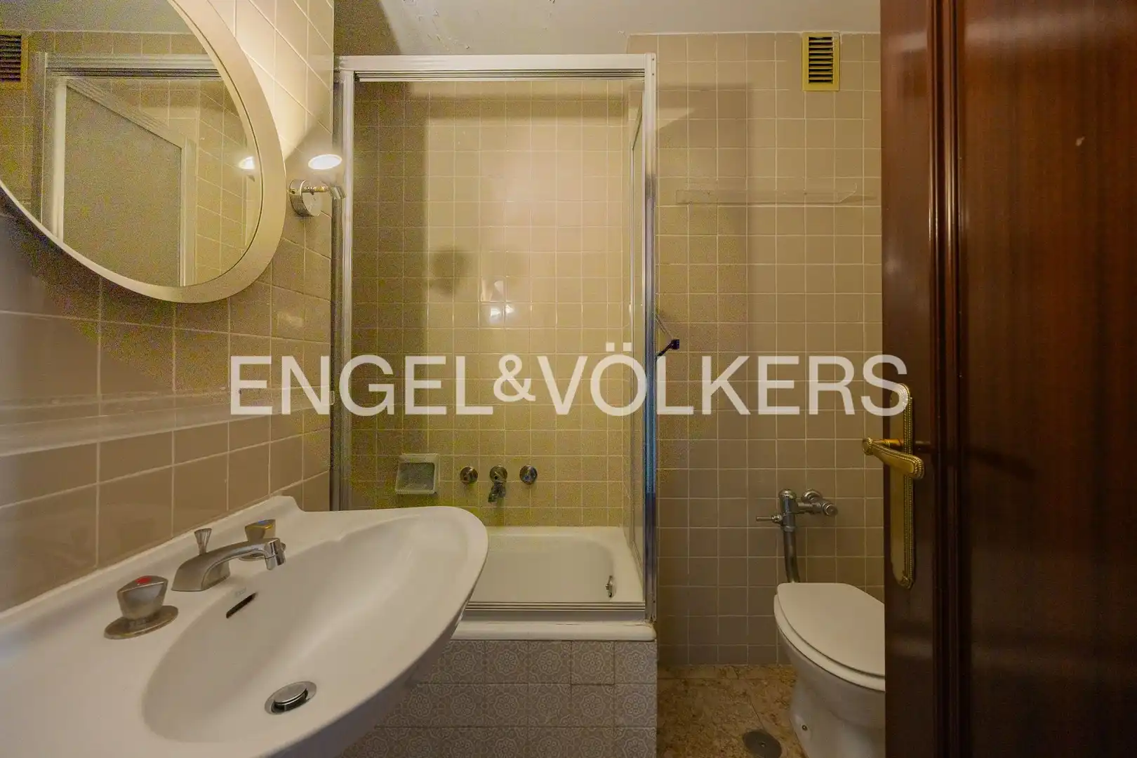 Baño de Piso en venta en Errekalde