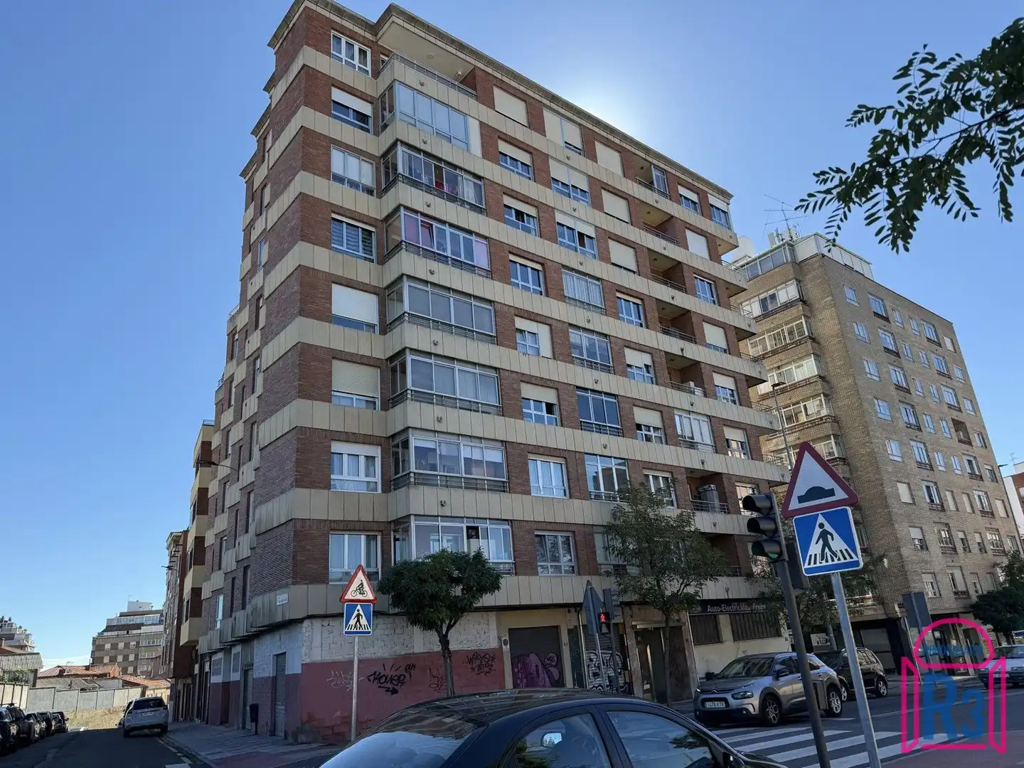 Außenansicht von Wohnung zur Miete in León Capital  mit Heizung und Möbliert