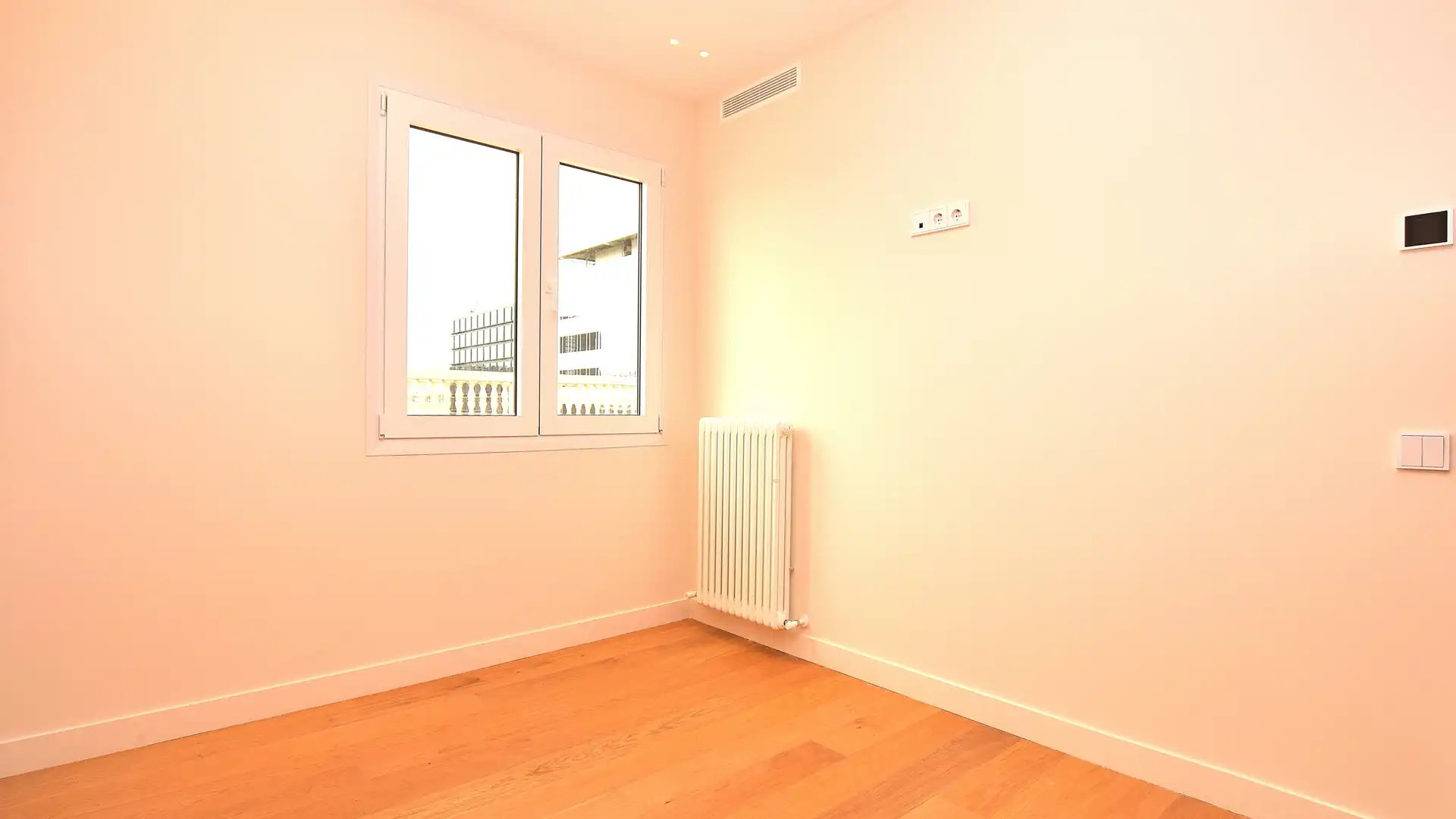 Dormitori de Àtic en venda en Barcelona amb Aire condicionat, Calefacció i Parquet