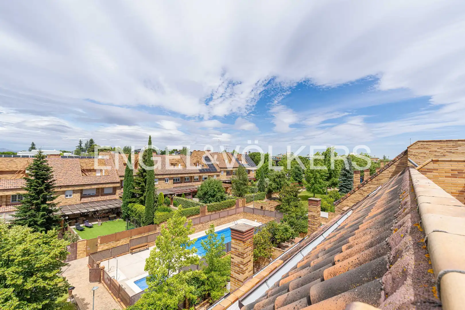 Exterior view of Houses for sale in Las Rozas de Madrid  with Heating, Private garden and Parquet flooring