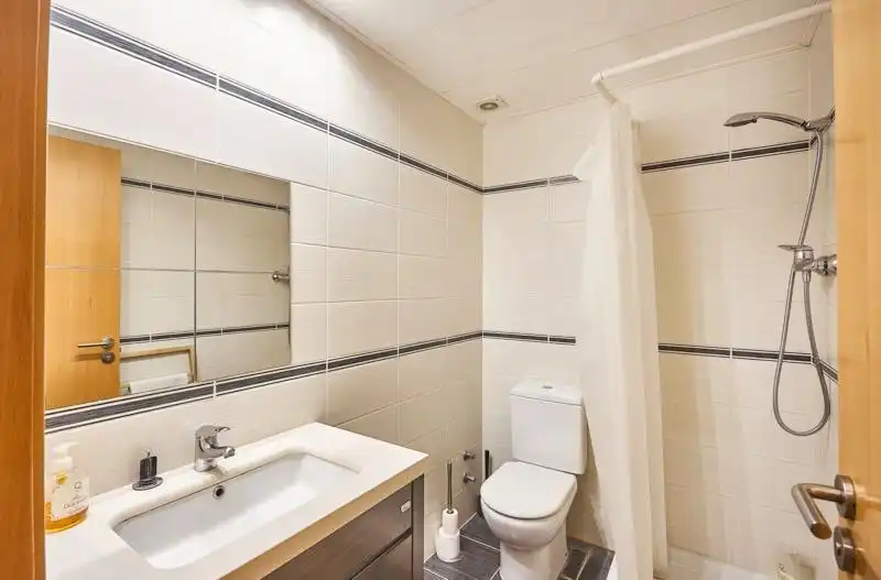 Baño de Casa adosada en venta en Sant Feliu de Llobregat con Terraza