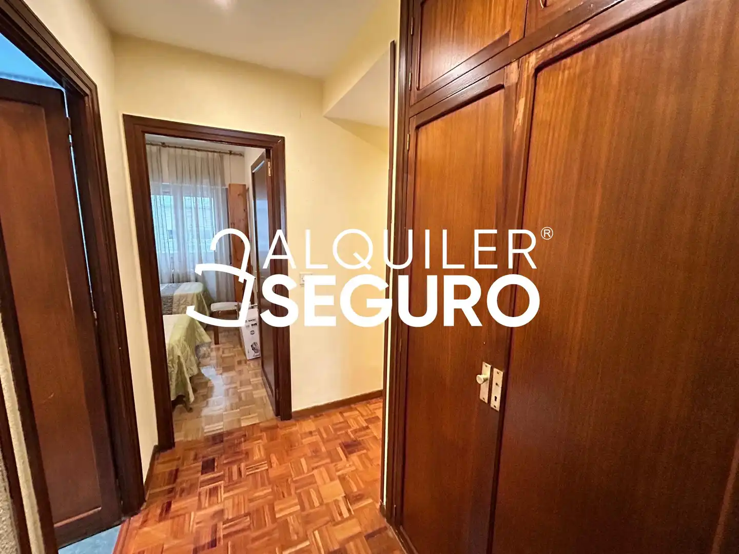Habitación de Piso de alquiler en Madrid con Aire acondicionado, Calefacción y Amueblado