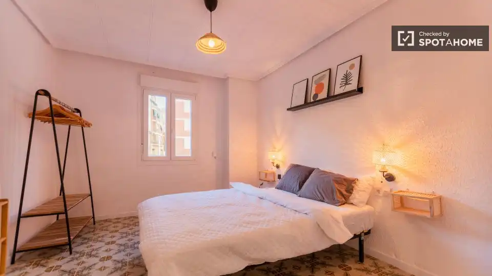 Habitación de Piso de alquiler en Mislata con Aire acondicionado, Calefacción y Amueblado