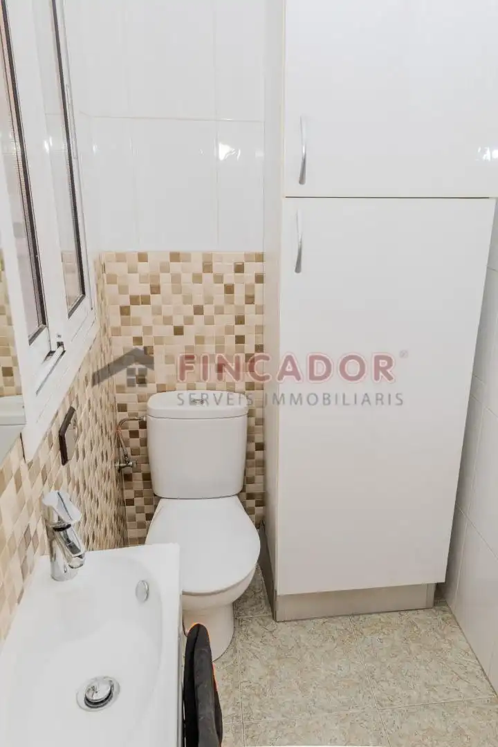 Detached homes for sale in Carrer de Gravina, Llefià
