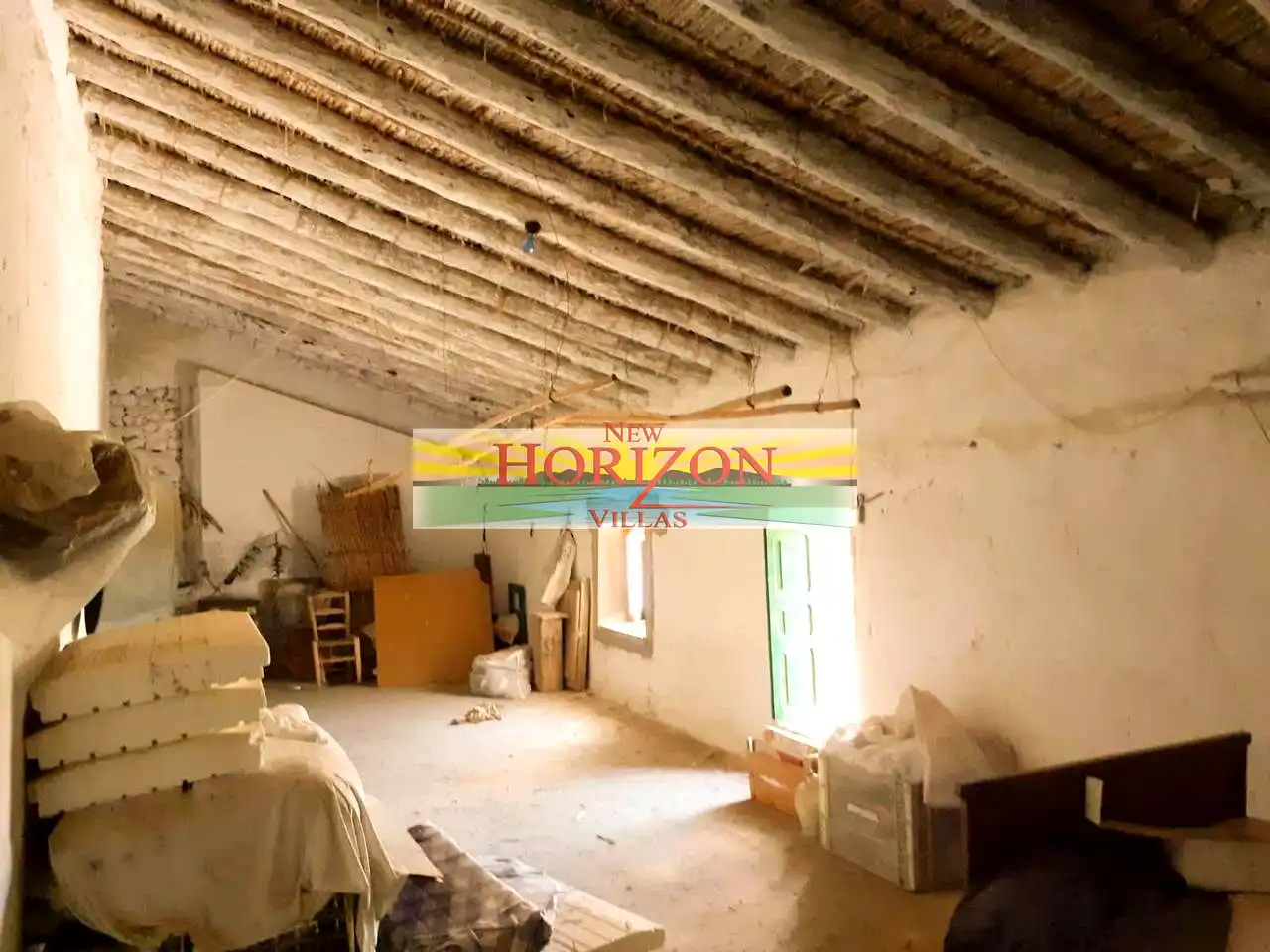 Country homes for sale in Oria