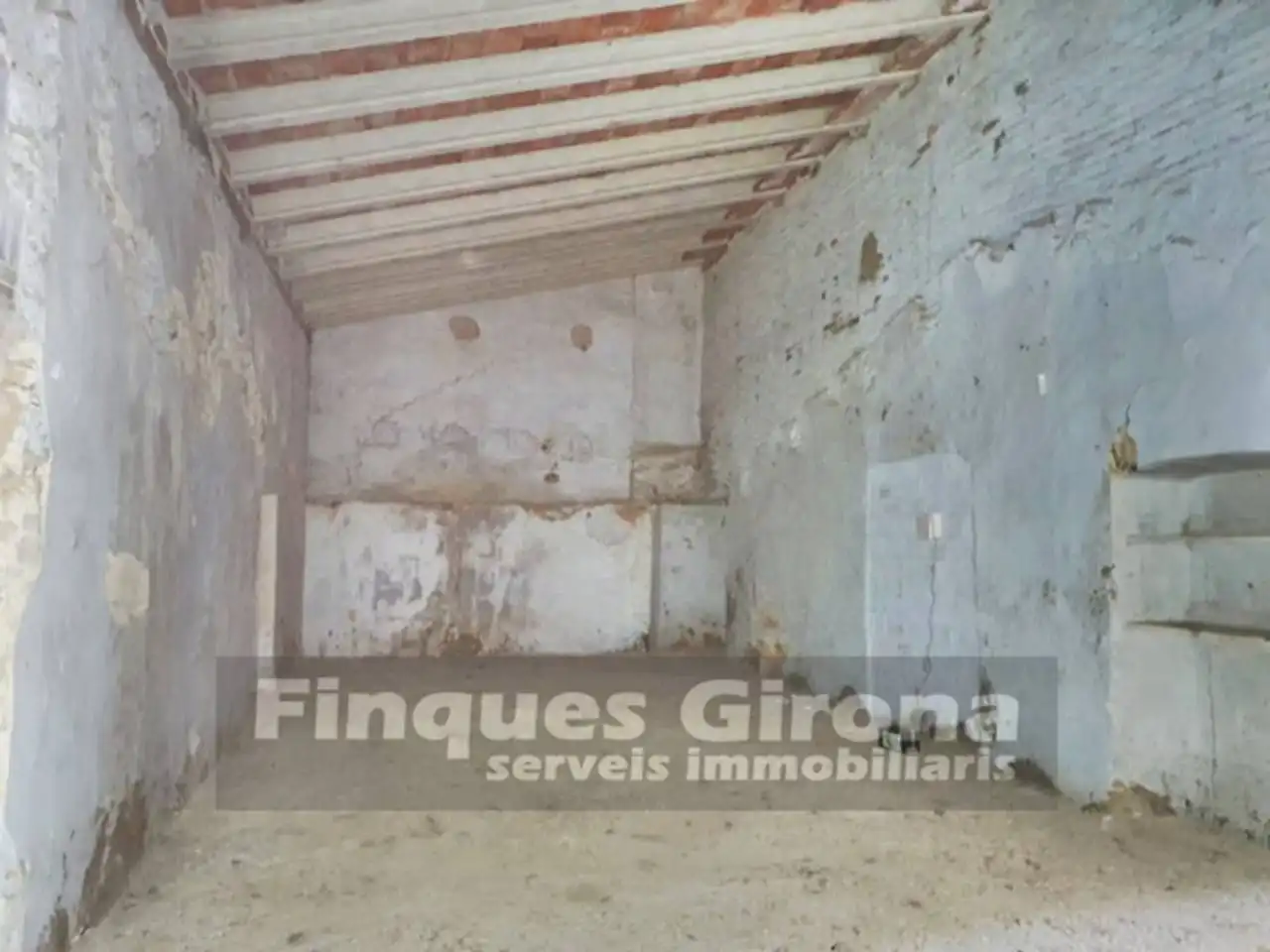 Houses for sale in Quart  with Private garden