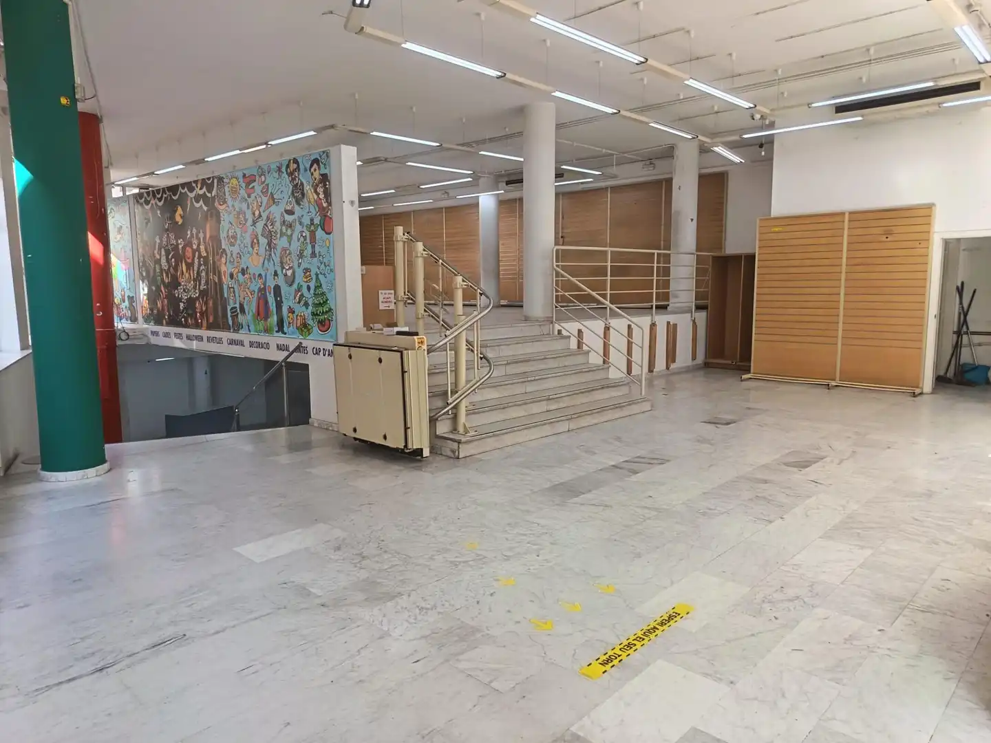 Local comercial de lloguer a Centre - Sant Oleguer, imagen 5