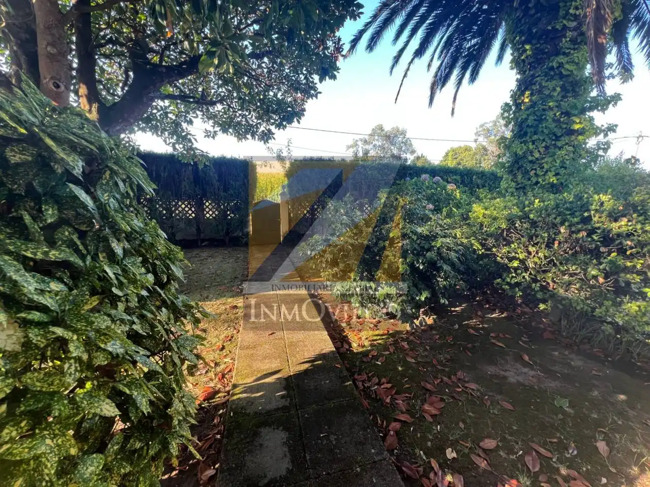 Jardí de Casa o xalet en venda en Carreño amb Calefacció, Jardí privat i Parquet