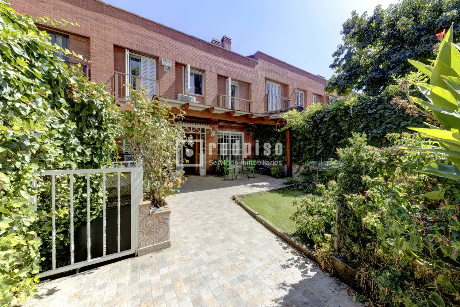 Garden of Houses for sale in Pozuelo de Alarcón  with Heating, Private garden and Terrace