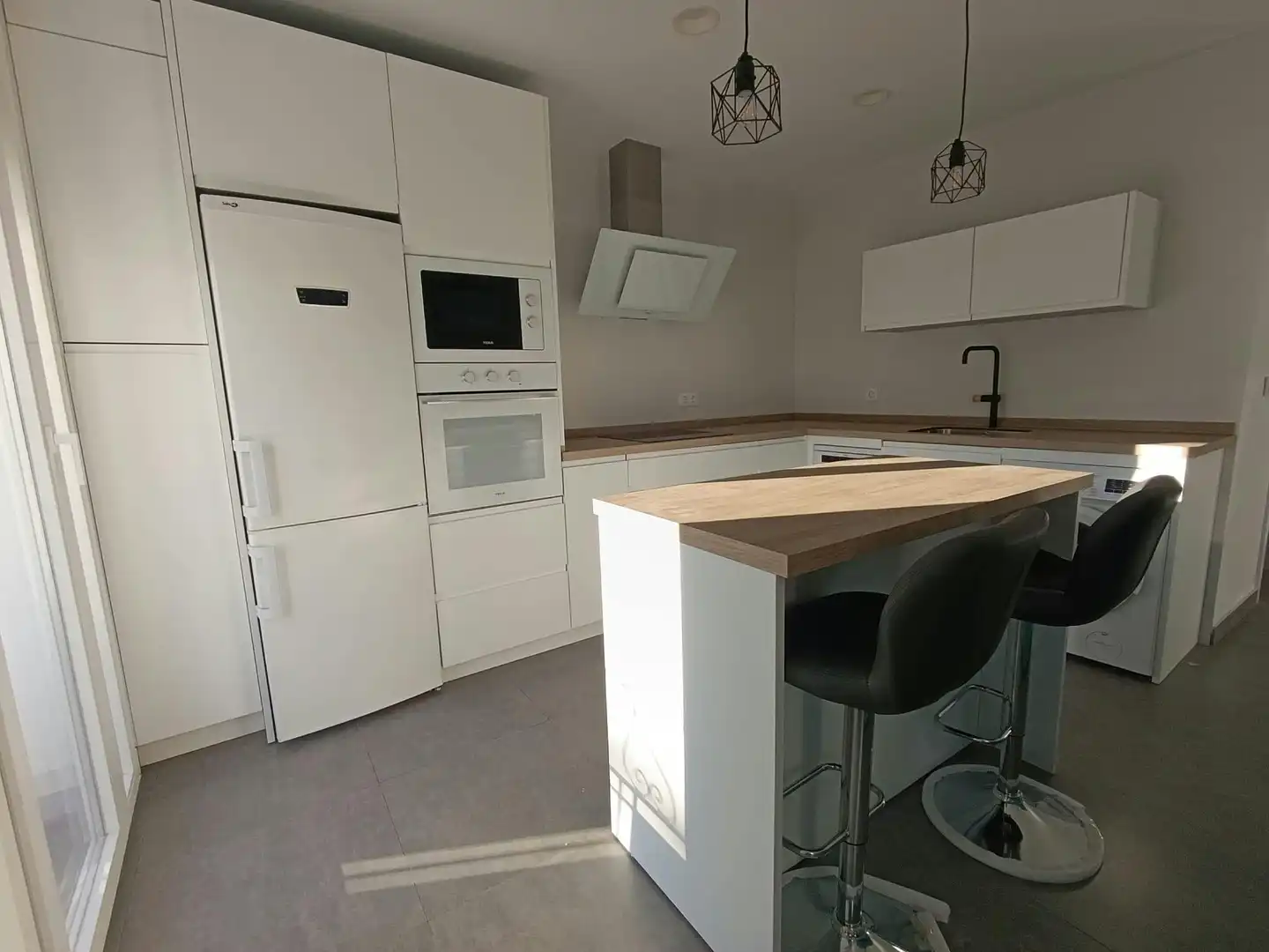 Küche von Wohnung zur Miete in Sevilla mit Klimaanlage, Heizung und Möbliert