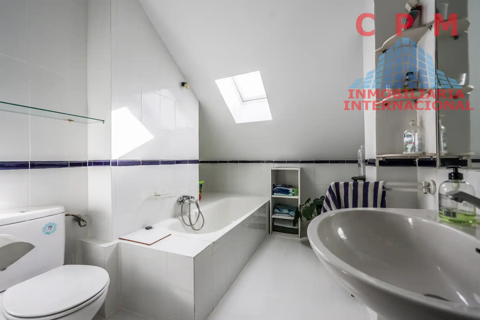 Baño de Casa o chalet en venta en Madrid con Aire acondicionado, Calefacción y Parquet