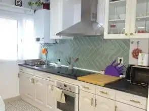 Cocina de Piso de alquiler en Gijón  con Calefacción, Parquet y Amueblado