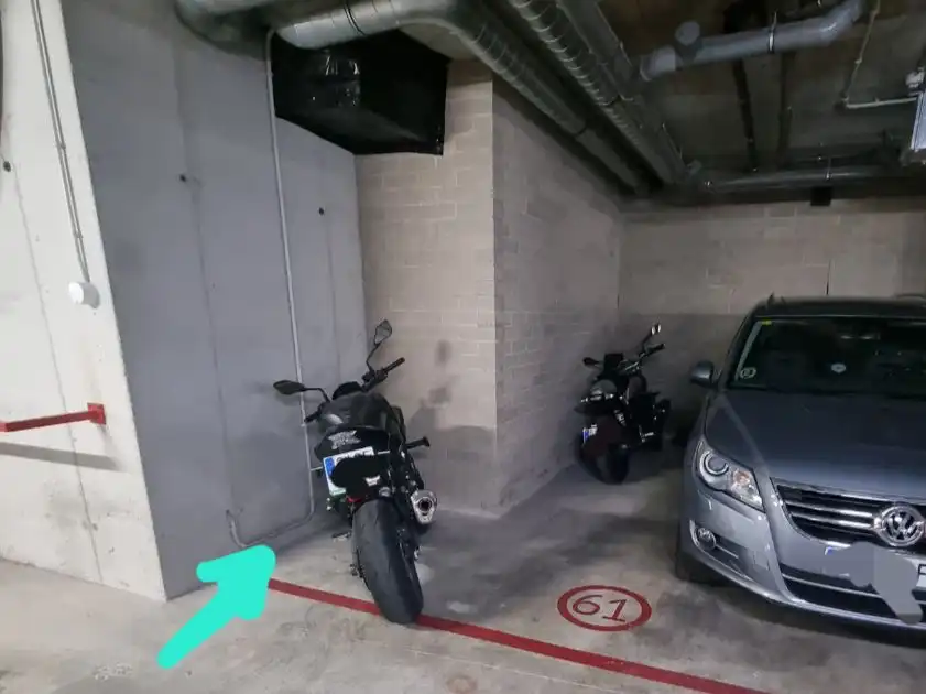 Motorbike to rent in Carrer de Buxeda 13